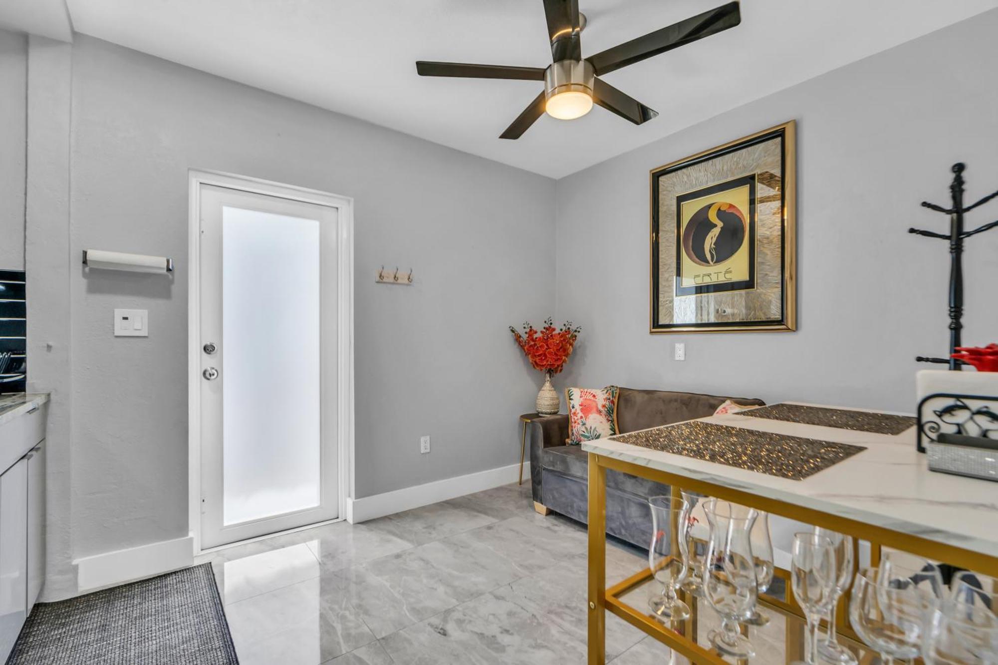 Little Gables Studio-Your Miami Escape-10Min Airport Eksteriør bilde
