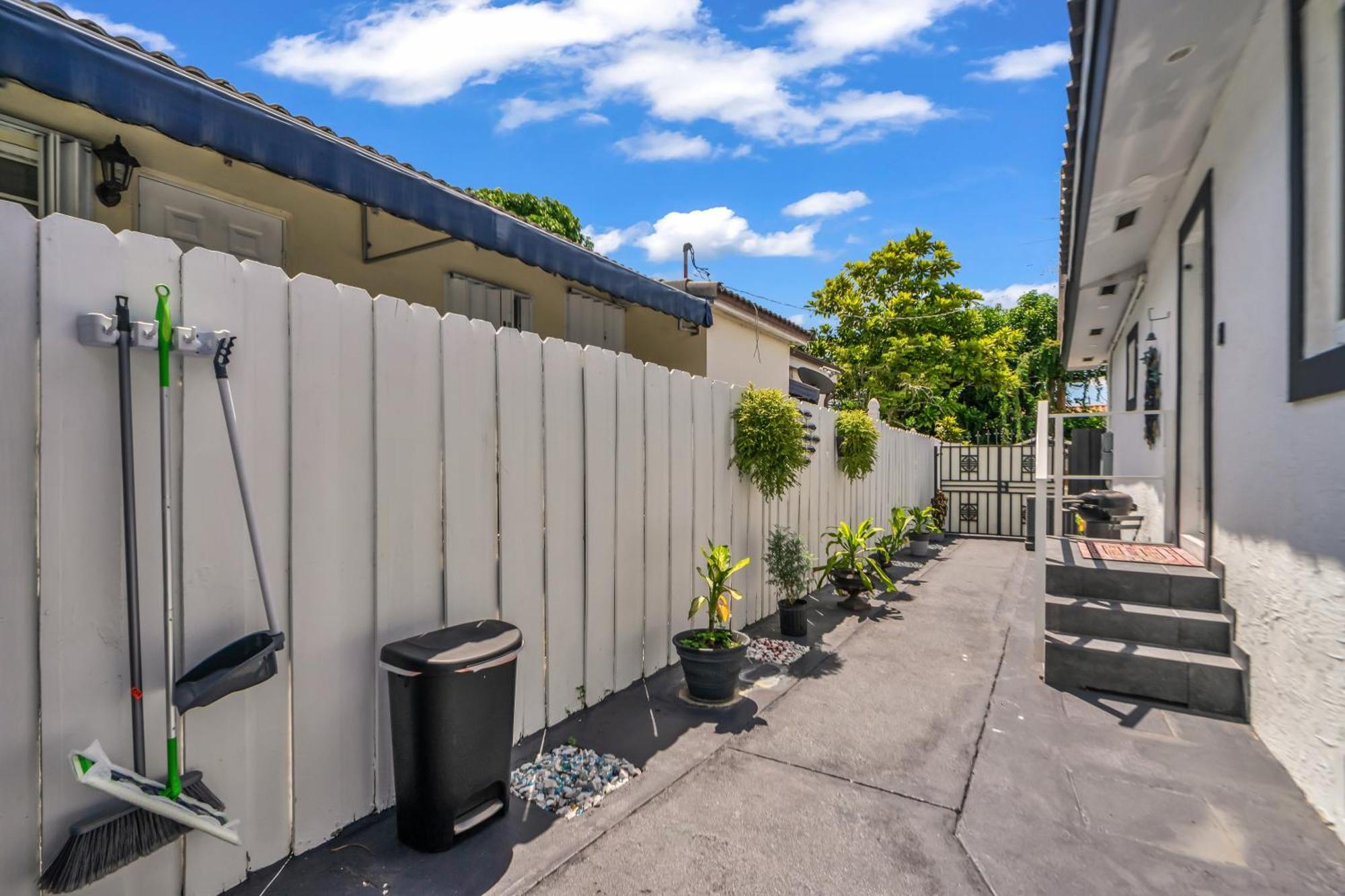 Little Gables Studio-Your Miami Escape-10Min Airport Eksteriør bilde