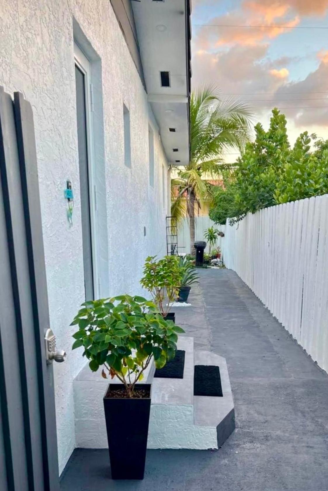 Little Gables Studio-Your Miami Escape-10Min Airport Eksteriør bilde