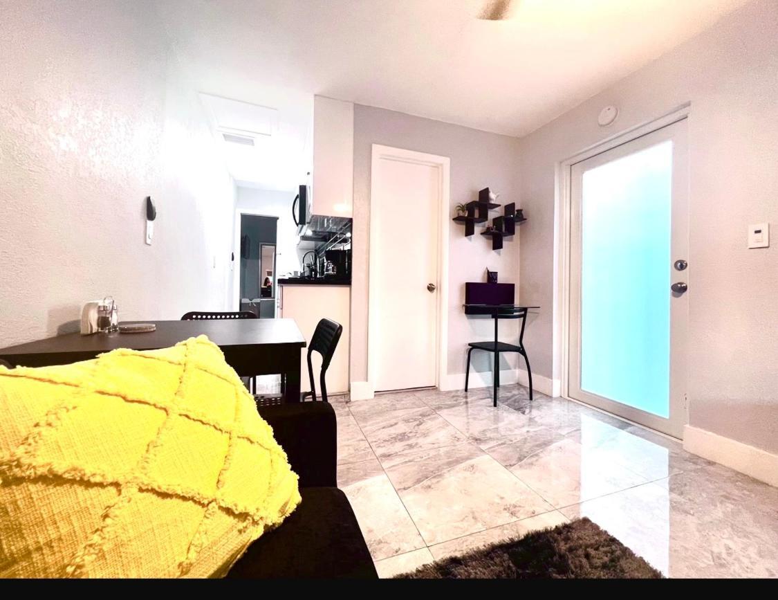 Little Gables Studio-Your Miami Escape-10Min Airport Eksteriør bilde